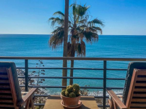 Vista al mar, wifi, terraza y piscina